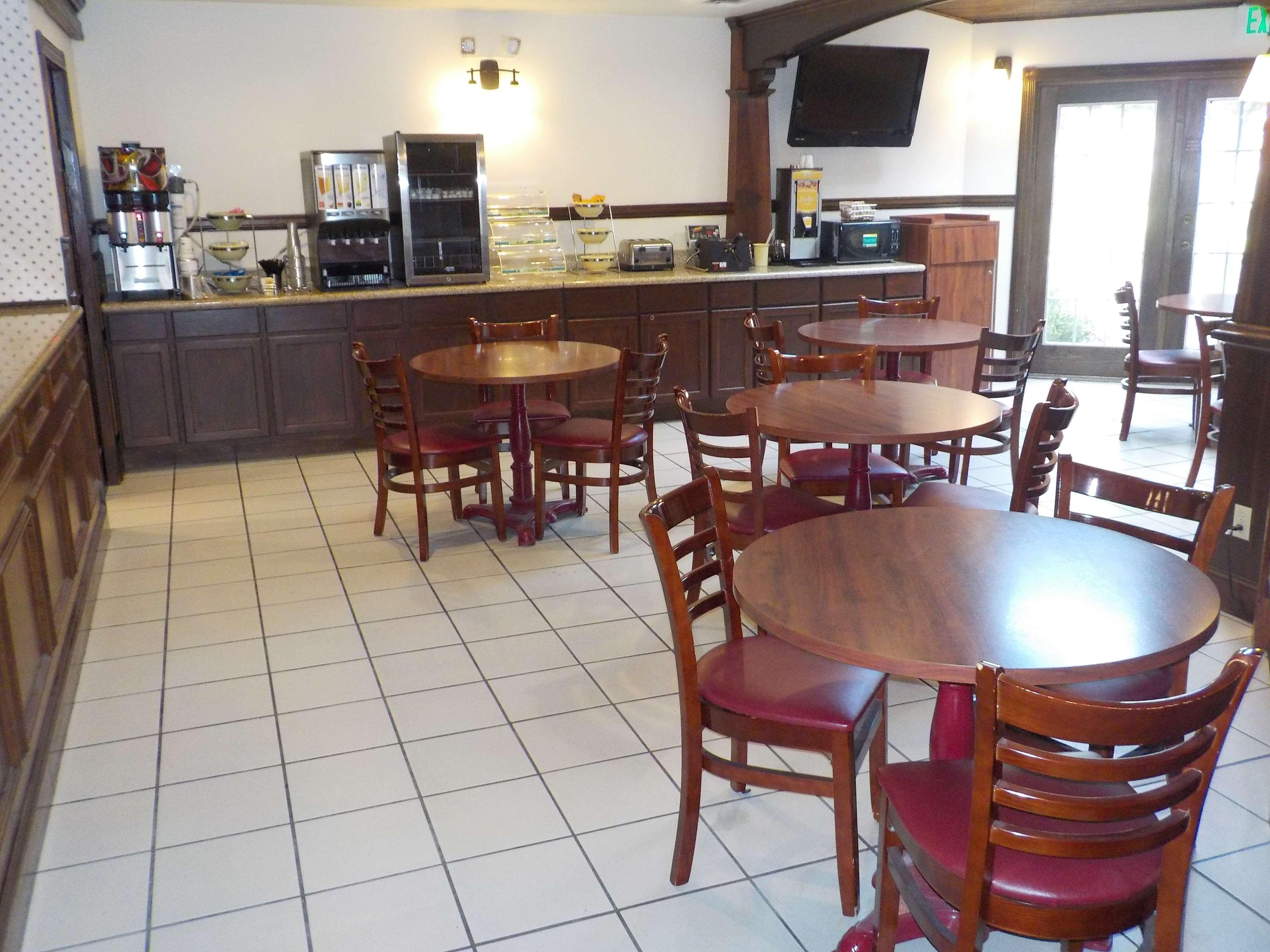 Surestay Plus Hotel By Best Western Auburn Bagian luar foto